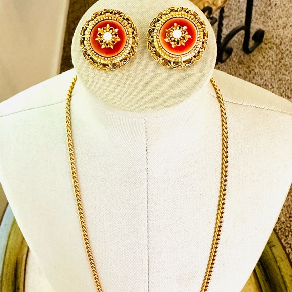 Vintage Demi Parure Enameled Necklace Set - Picture 6 of 14